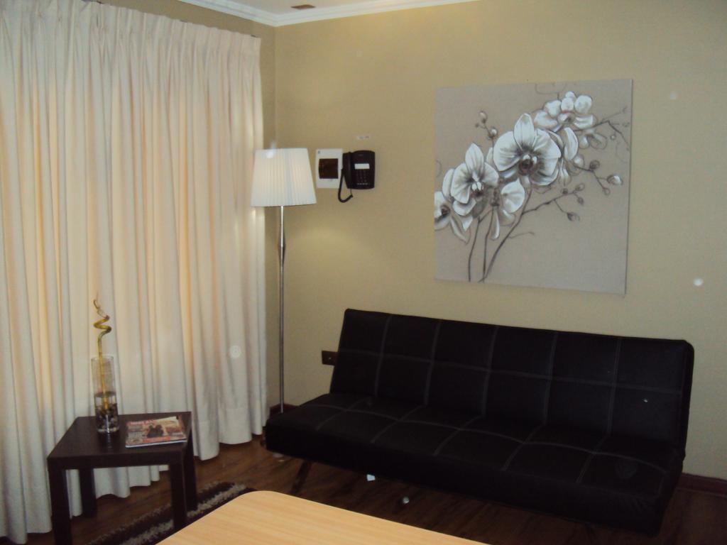 Chillán Apart Hotel Cancura חדר תמונה